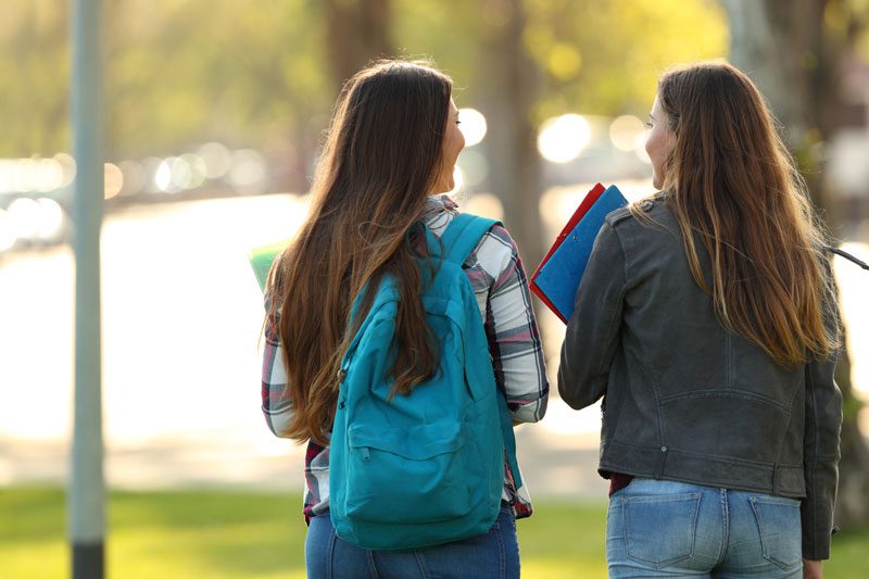 Students-walking-outside